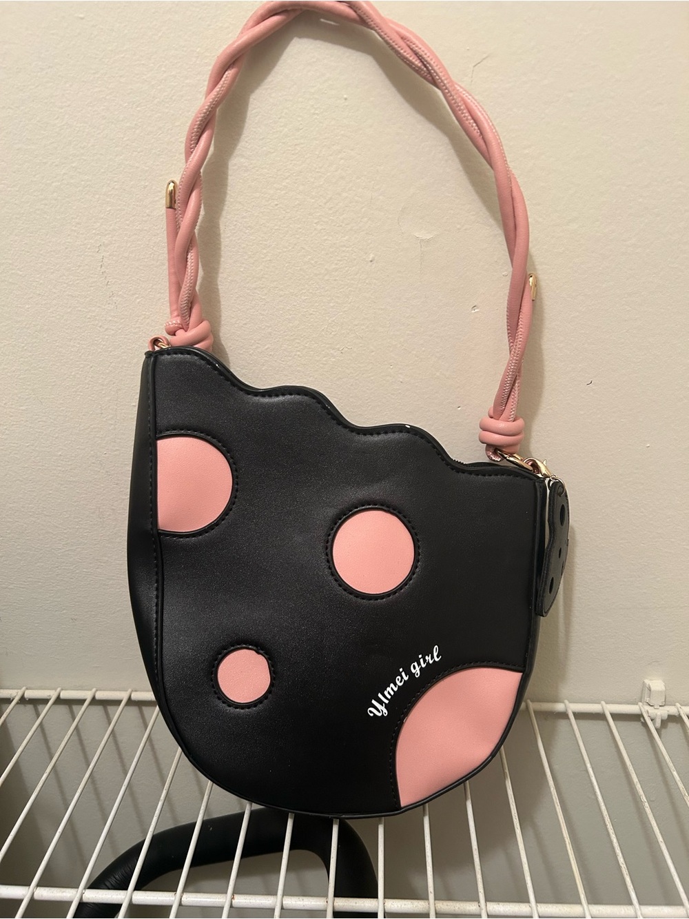 Umoi Girl Black and Pink Circle Accent Shoulder Bag